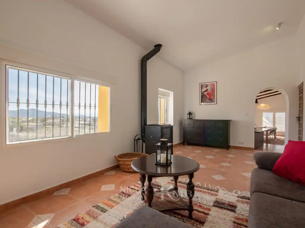 Finca rústica en venta en Albox
