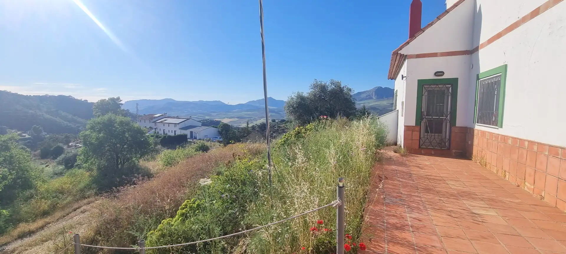 Vista exterior de Finca rústica en venda en Casabermeja amb Aire condicionat, Calefacció i Jardí privat