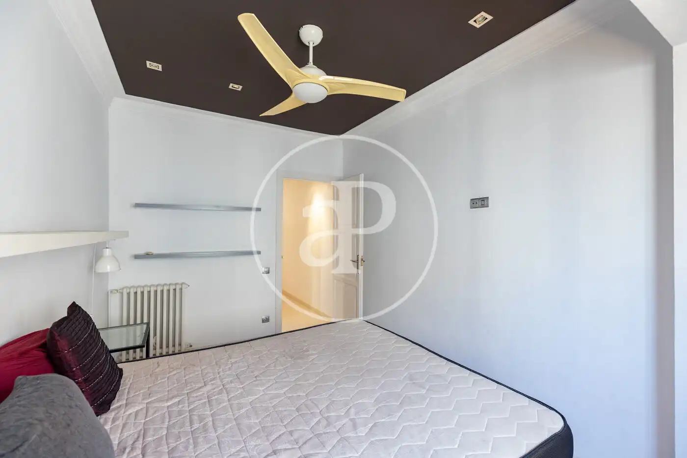 Penthouse with terrace for sale in Carrer del Consell de Cent, imagen 21