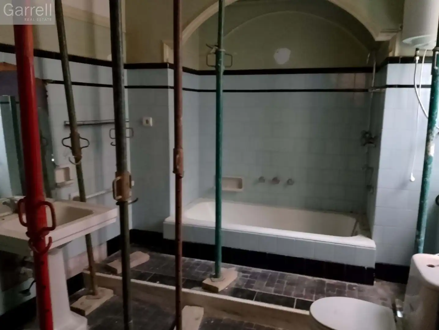 Bathroom of Flat for sale in Valls  with Terrace
