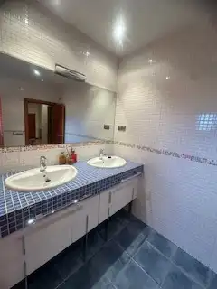 Bathroom of Houses for sale in Sariegos  with Air Conditioner, Heating and Private garden