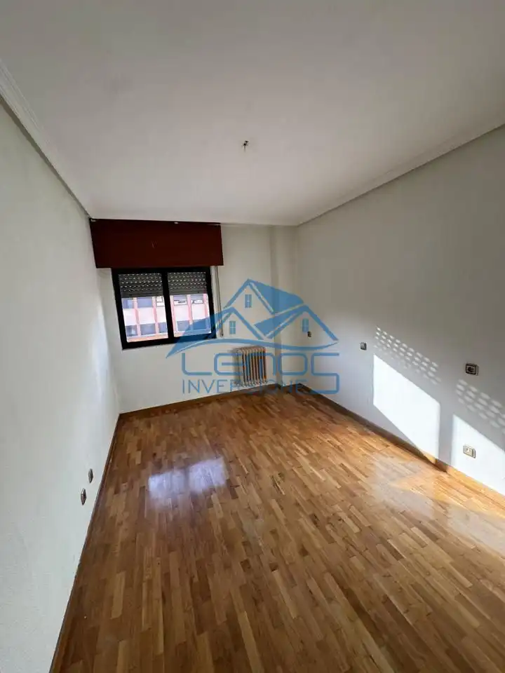 Exterior view of Flat for sale in Astorga
