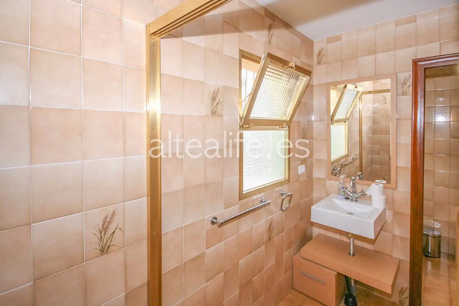 Badezimmer von Haus oder Chalet zum Verkauf in Altea mit Klimaanlage, Privatgarten und Terrasse