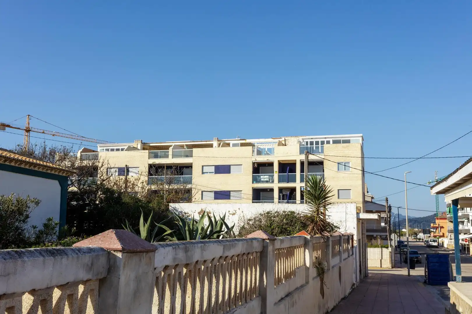 Vista exterior de Ático en venta en Piles con Aire acondicionado, Calefacción y Jardín privado