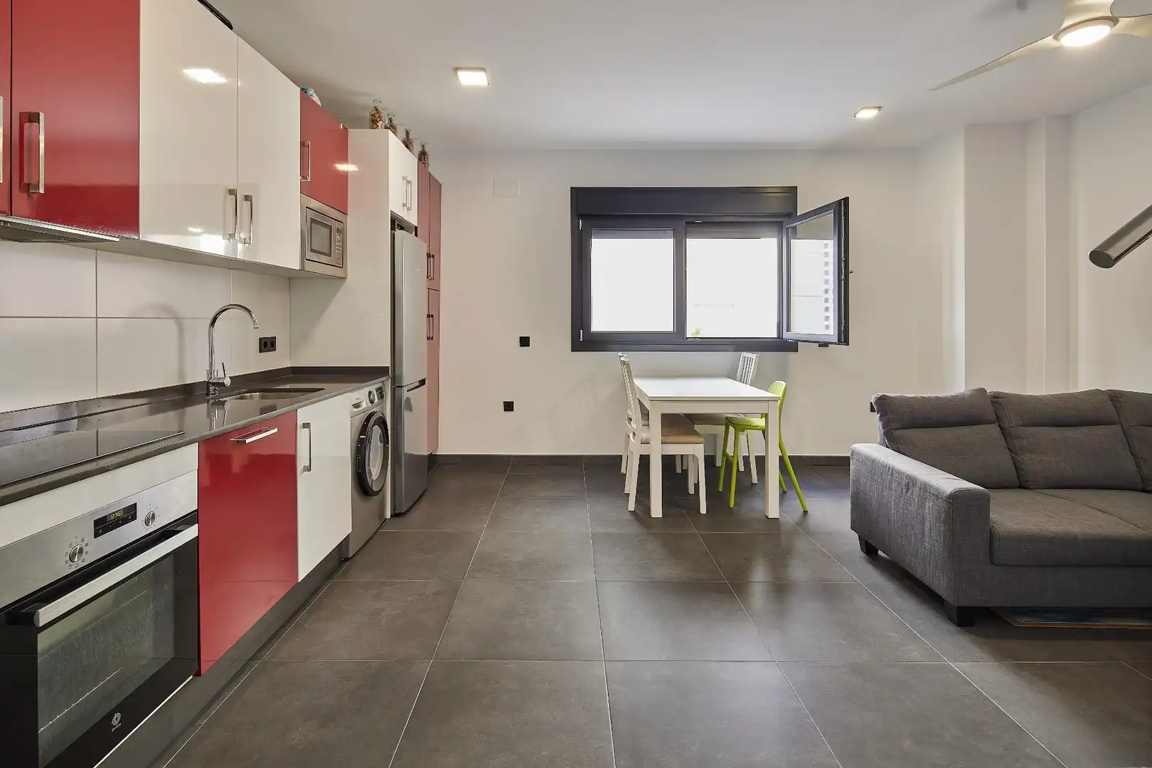 Cocina de Dúplex en venta en Cádiz con Aire acondicionado y Trastero