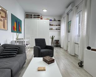 Living room of Flat for sale in  Madrid Capital  with Heating