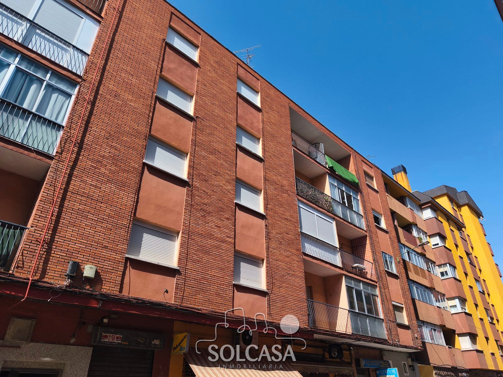 Vista exterior de Piso en venta en Valladolid Capital con Calefacción, Horno y Balcón