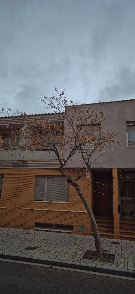 Vista exterior de Casa adosada en venda en  Albacete Capital amb Calefacció i Balcó