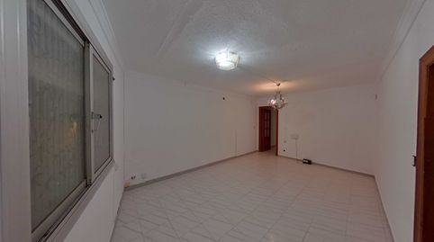 Foto 2 de Apartamento en venta en Dels Almogavers, -1, Cerdanyola Sud, Mataró