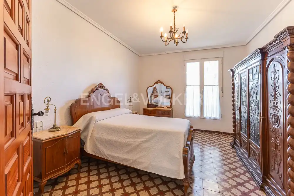 Habitación de Casa o chalet en venta en Paterna con Aire acondicionado, Calefacción y Jardín privado