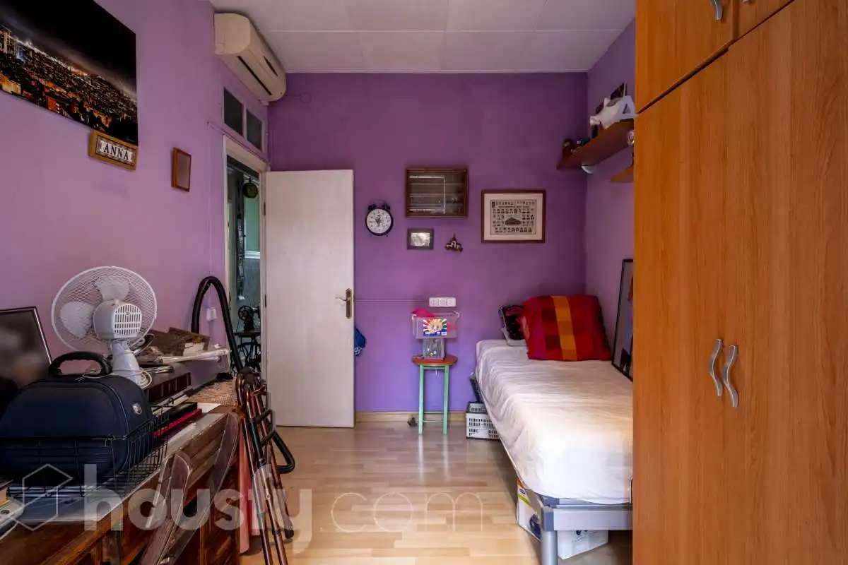 Schlafzimmer von Haus oder Chalet zum Verkauf in Barcelona mit Klimaanlage, Privatgarten und Terrasse