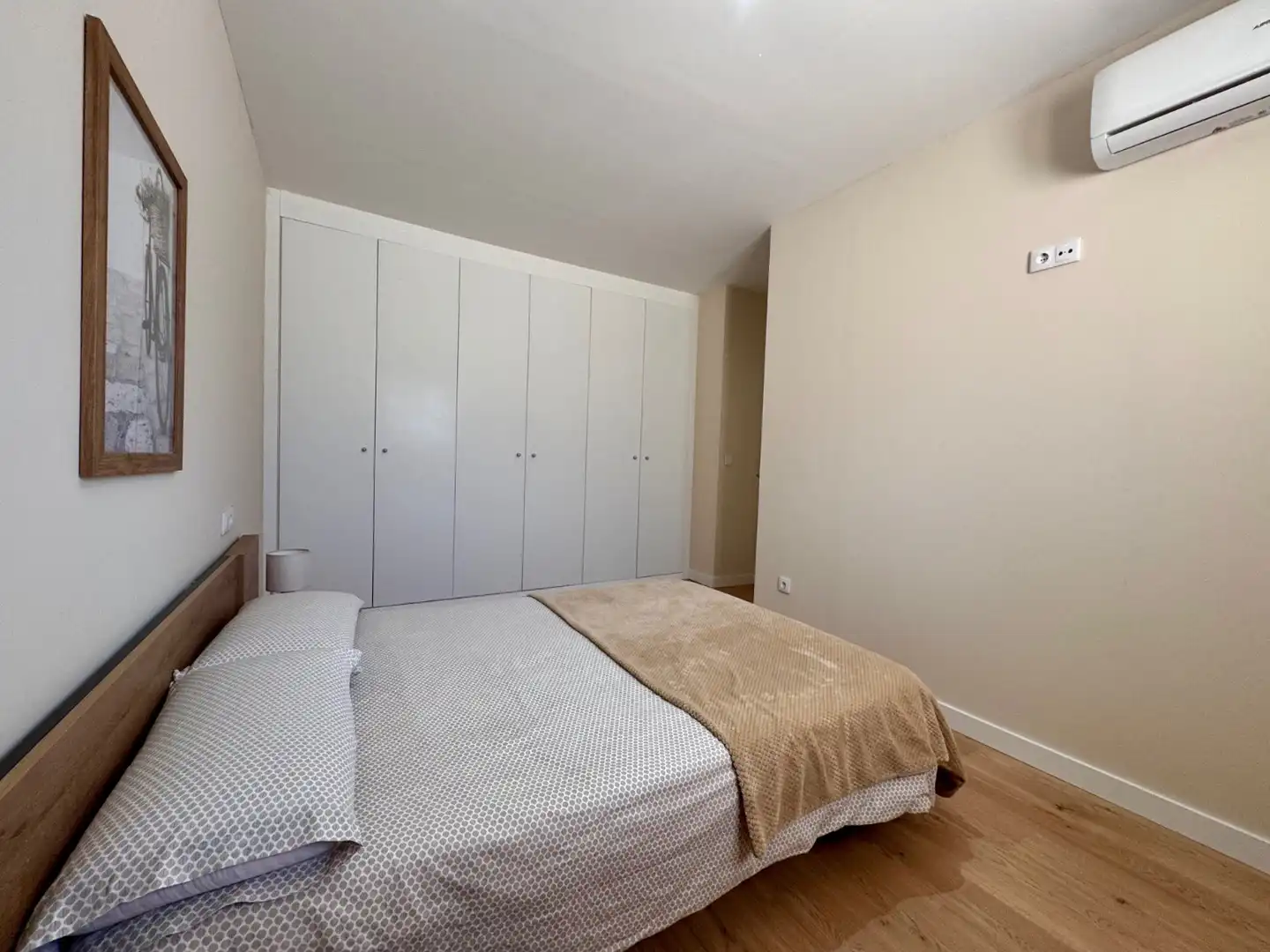 Habitación de Apartamento en venta en Cáceres con Aire acondicionado, Calefacción y Amueblado