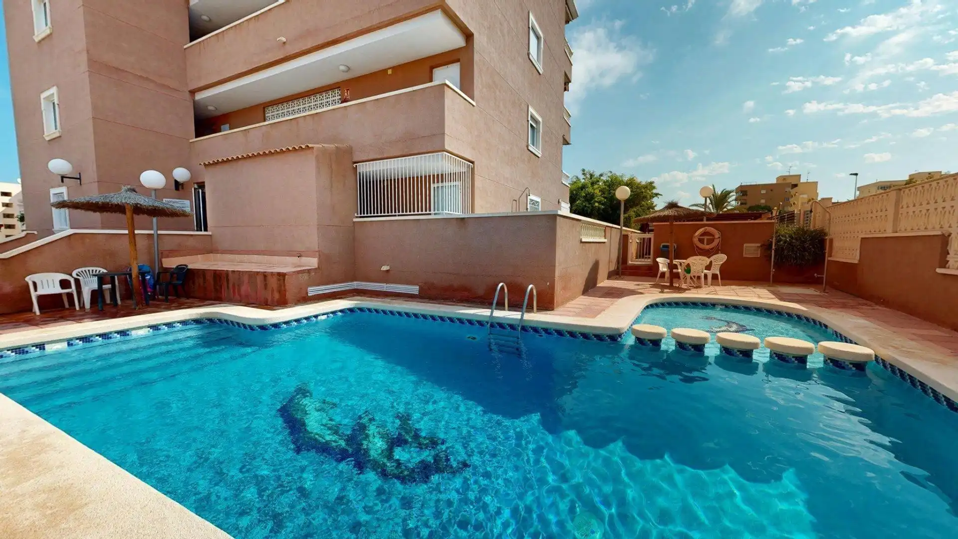 Apartamento en venta en Calle GIJON, Ciutat Esportiva