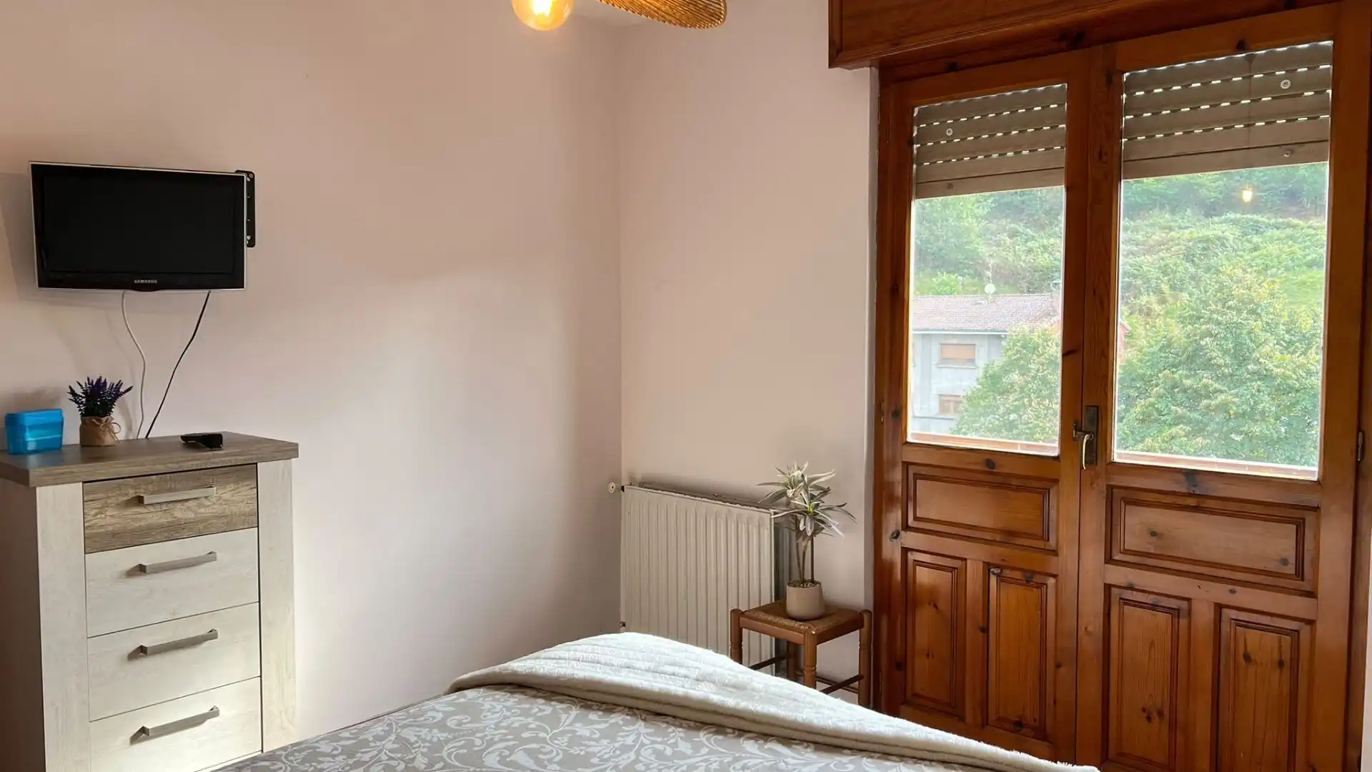 Bedroom of Flat for sale in Cangas de Onís, Asturias