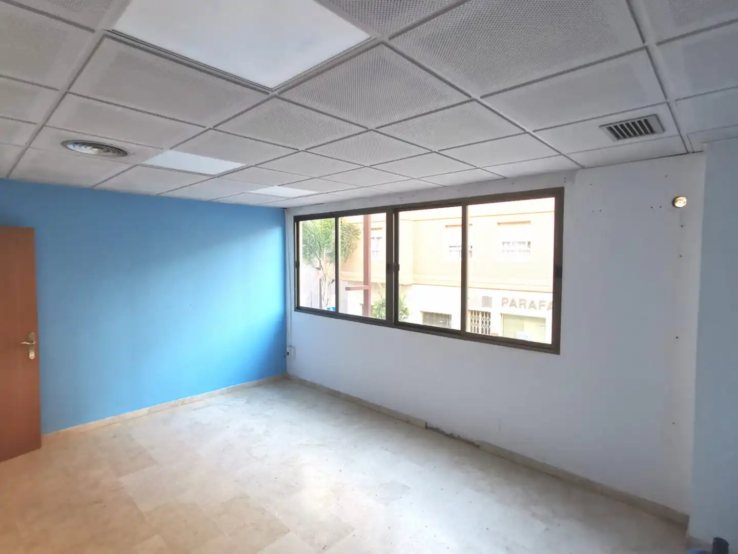 Office space with lift for sale in Calle Lobero 12