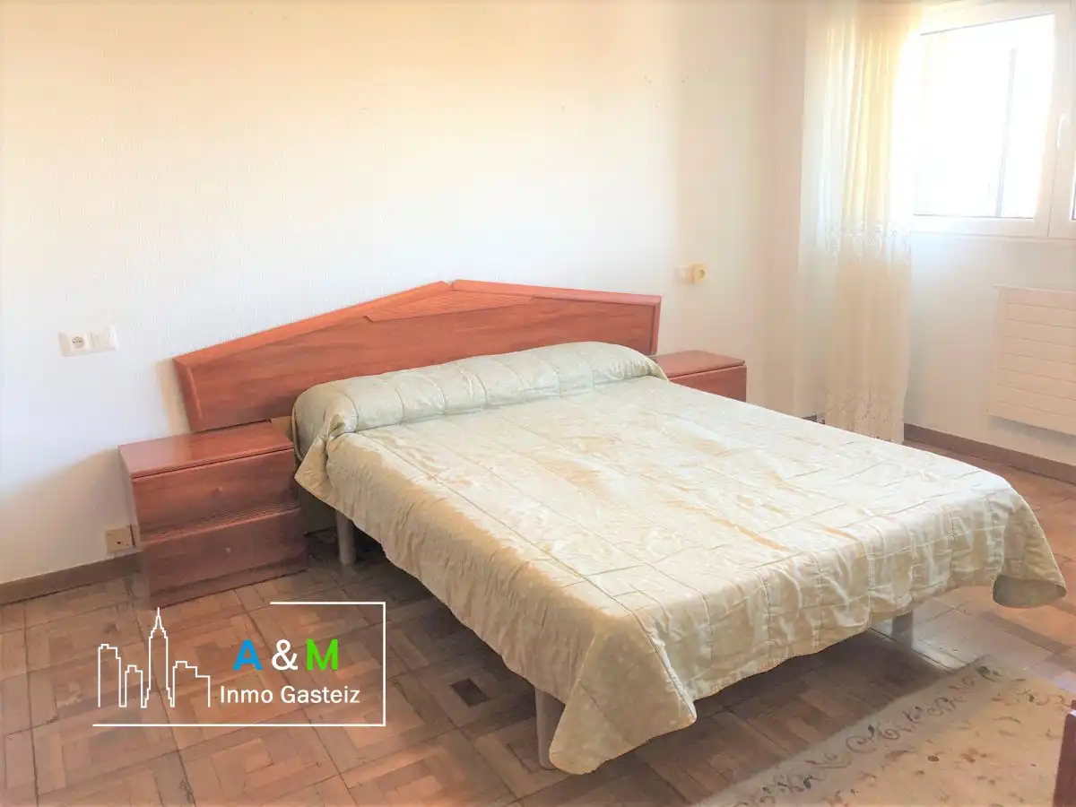 Flat for rent in JOSE ATXOTEGI, Gazalbide