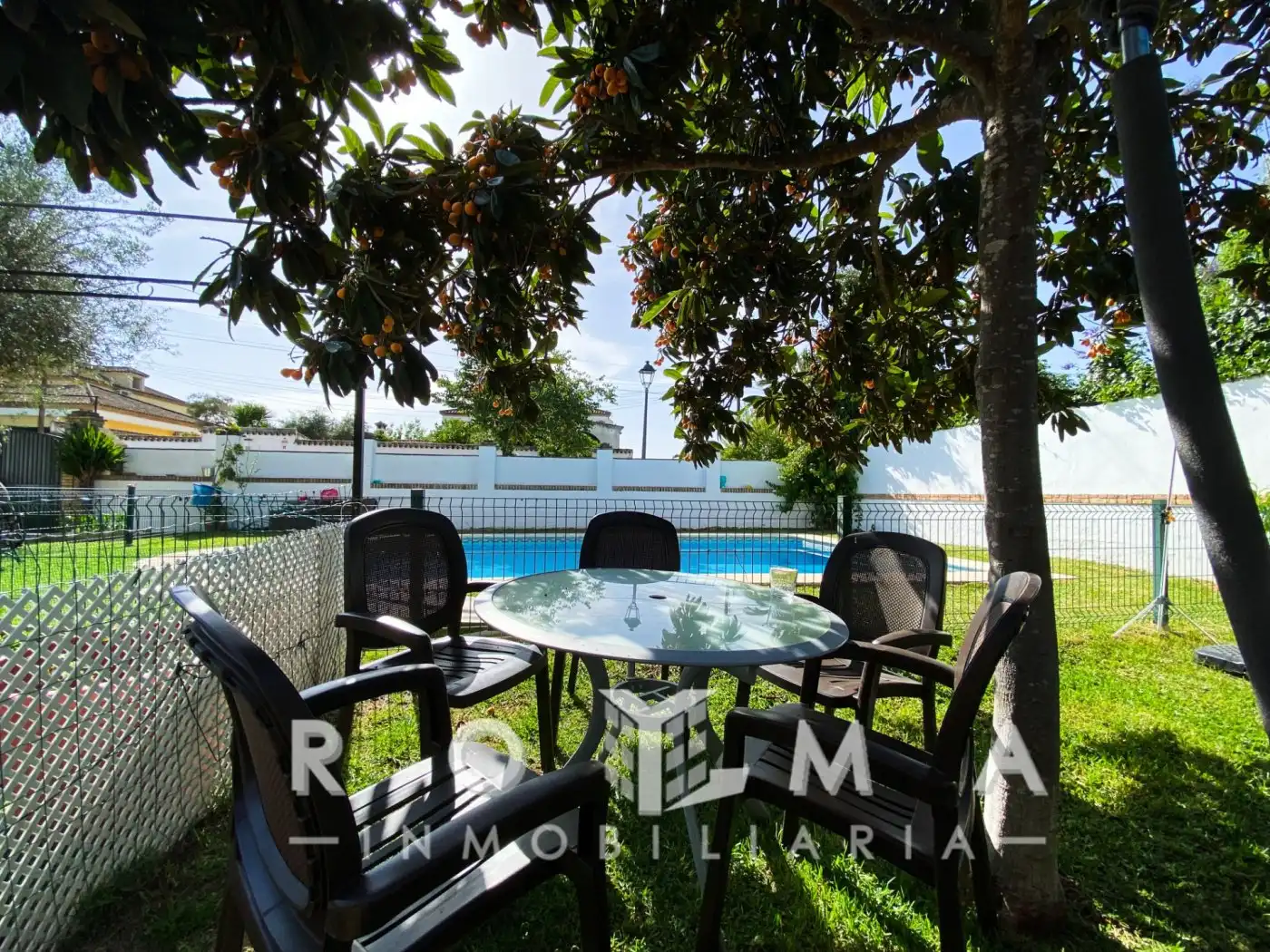 Chalet con piscina en venta en Torrequinto, imagen 4