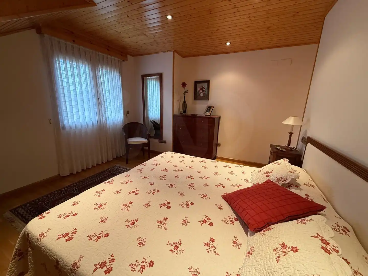 Dormitori de Casa o xalet en venda en Santovenia de la Valdoncina amb Calefacció i Terrassa