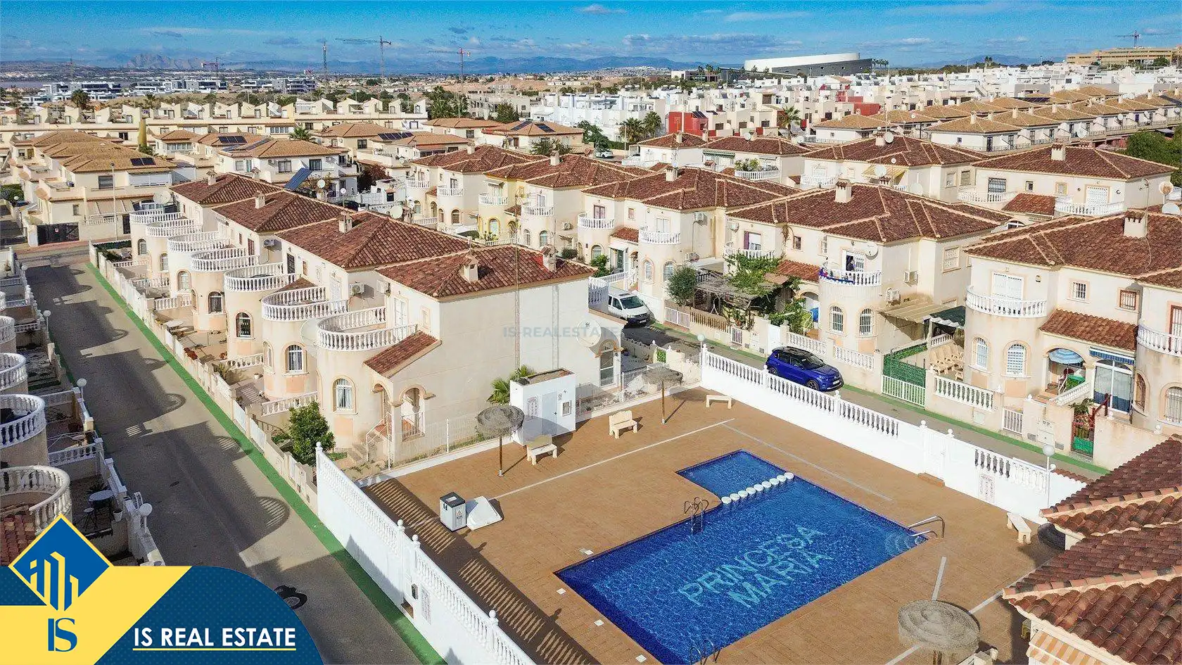 Xalet amb piscina en venda a Nueva Torrevieja - Aguas Nuevas