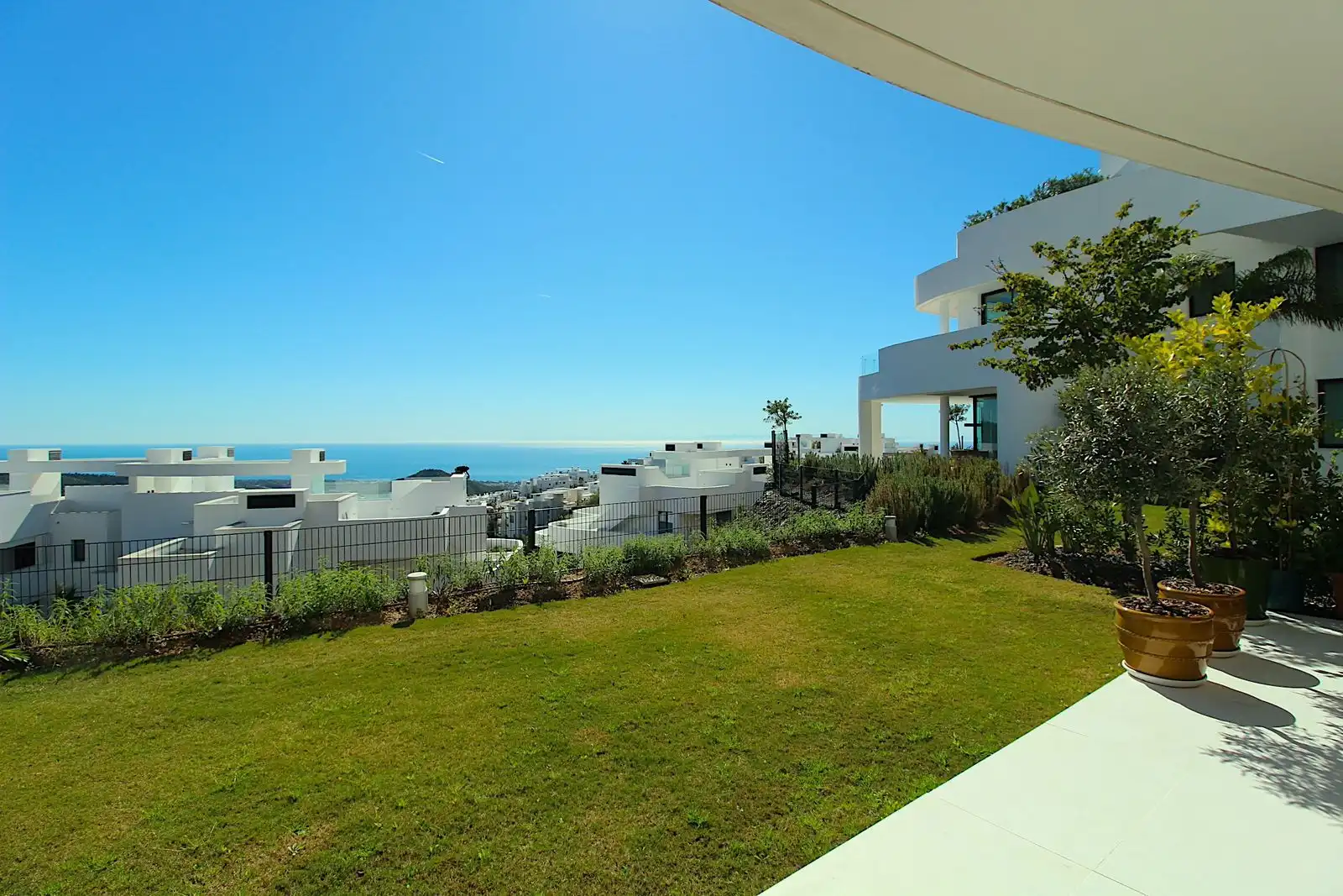 Apartamento con piscina en venta en Plaza Vicente Espinel 4, imagen 2