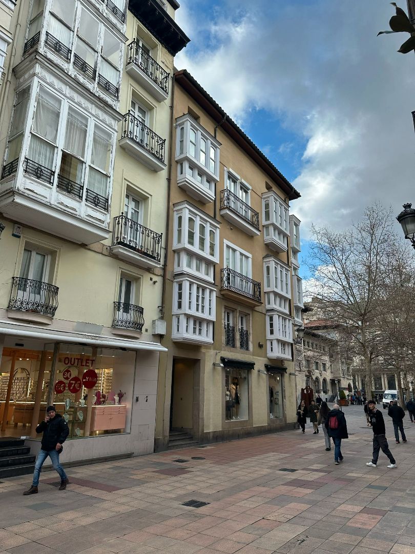 Exterior view of Apartment for sale in Vitoria - Gasteiz  with Heating, Parquet flooring and Furnished
