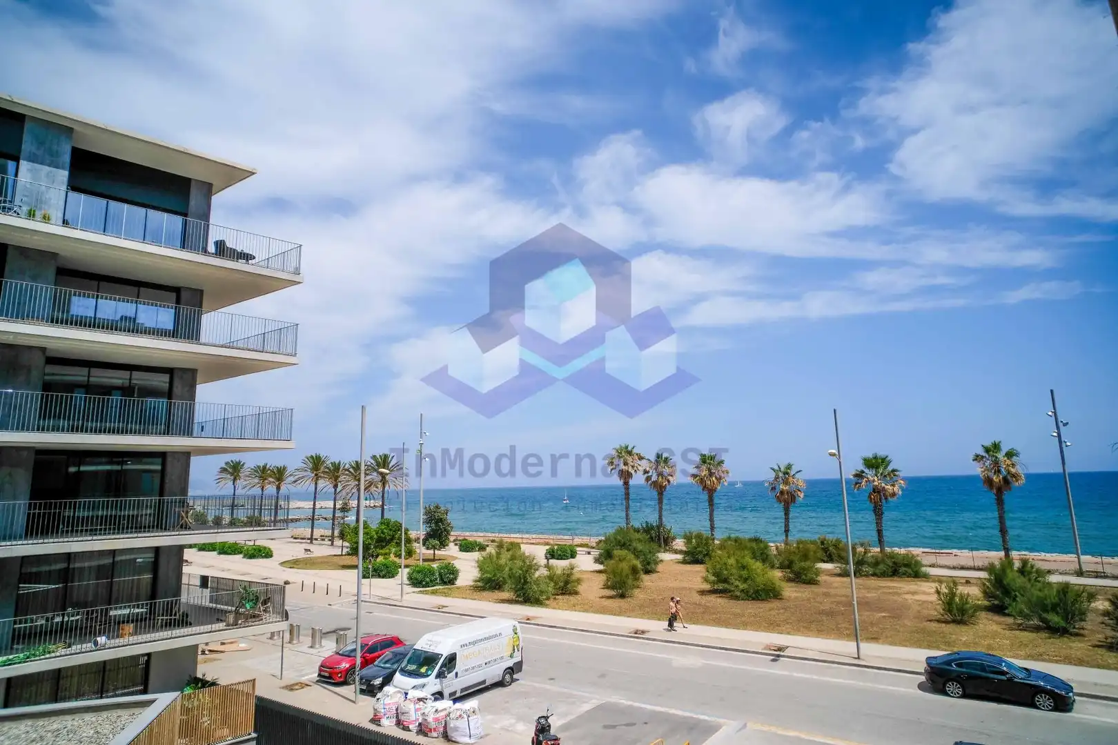 Vista exterior de Pis de lloguer en Badalona amb Calefacció, Jardí privat i Terrassa