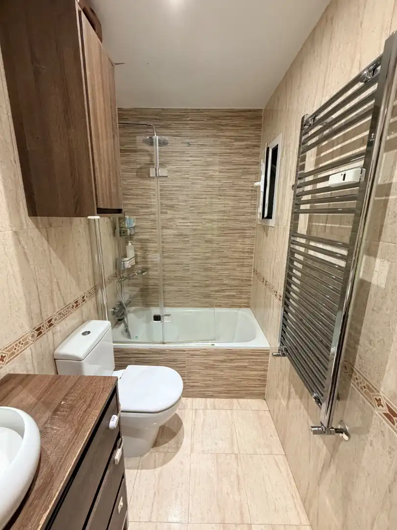 Baño de Piso en venta en Madrid con Aire acondicionado, Calefacción y Parquet