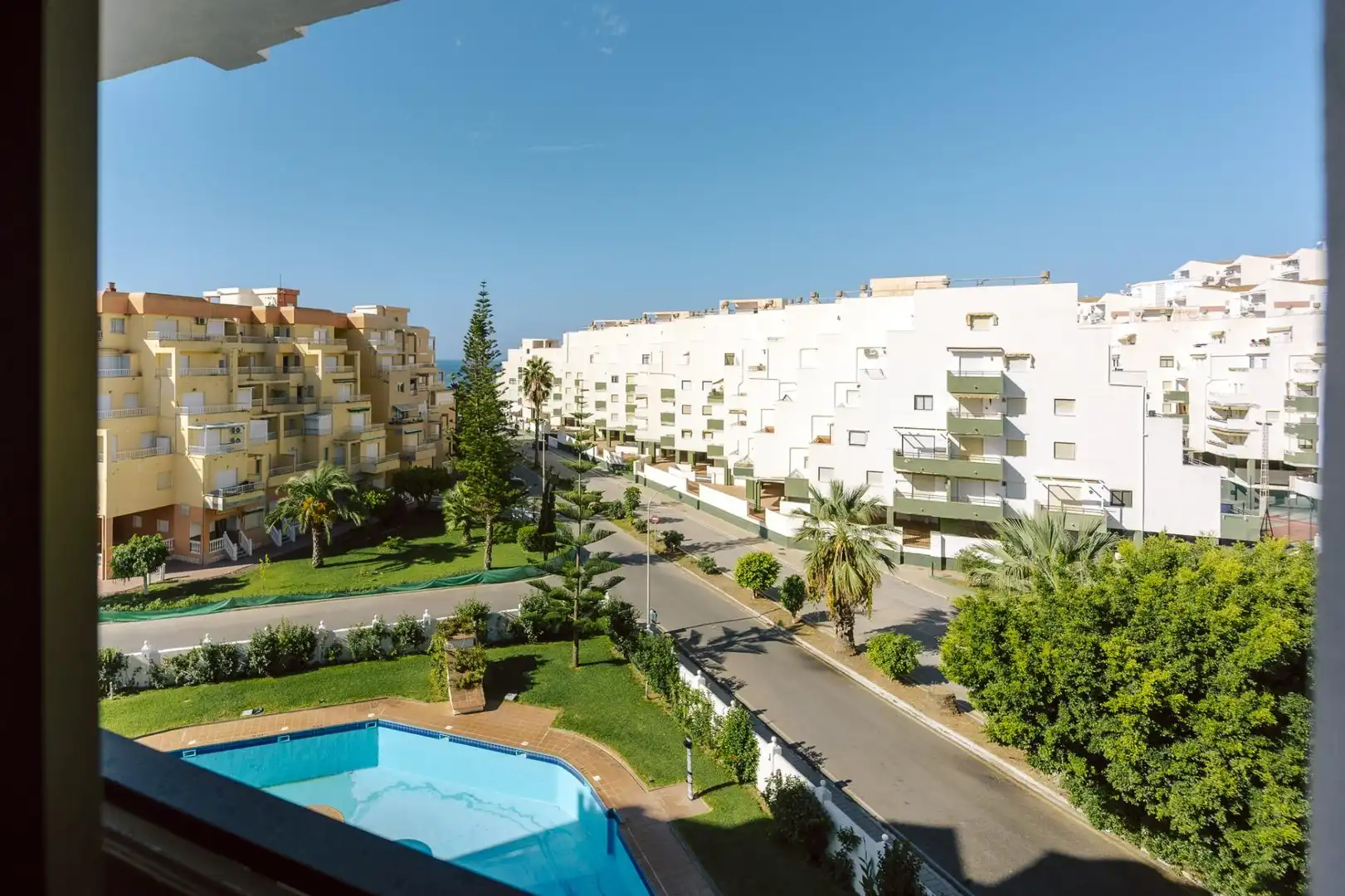 Vista exterior de Ático en venta en Salobreña con Jardín privado, Terraza y Balcón