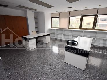 Oficina amb ascensor en venda a Avenida Rey Don Jaime