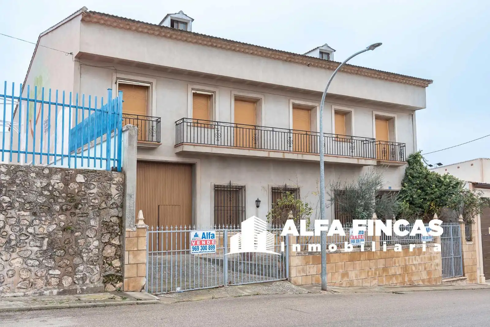 Xalet amb terrassa en venda a Magisterio 3