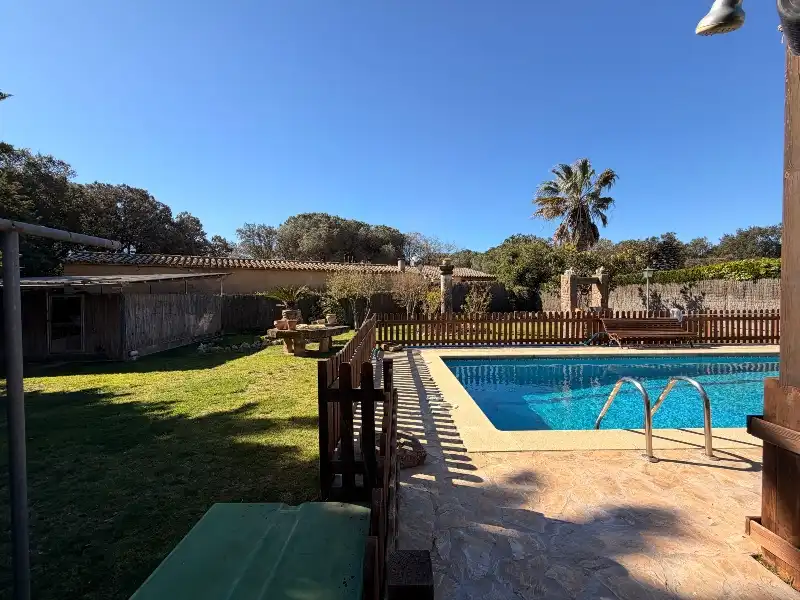 Garden of Houses for sale in Mont-ras  with Air Conditioner, Heating and Private garden