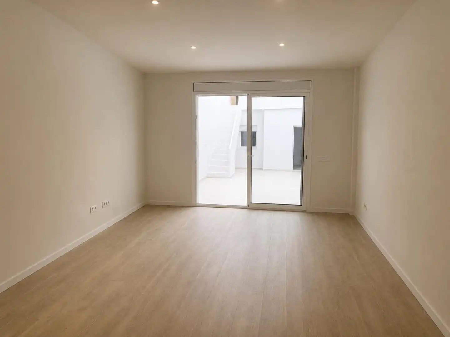 Haus oder Chalet zum Verkauf in Terrassa mit Klimaanlage, Heizung und Privatgarten