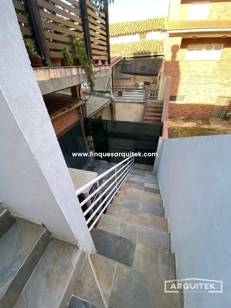 Casa adosada en venta en Rosselló