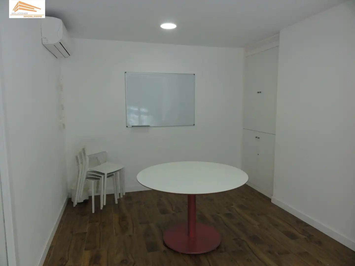 Commercial properties for sale in Calle Alfonso X, Aranzana