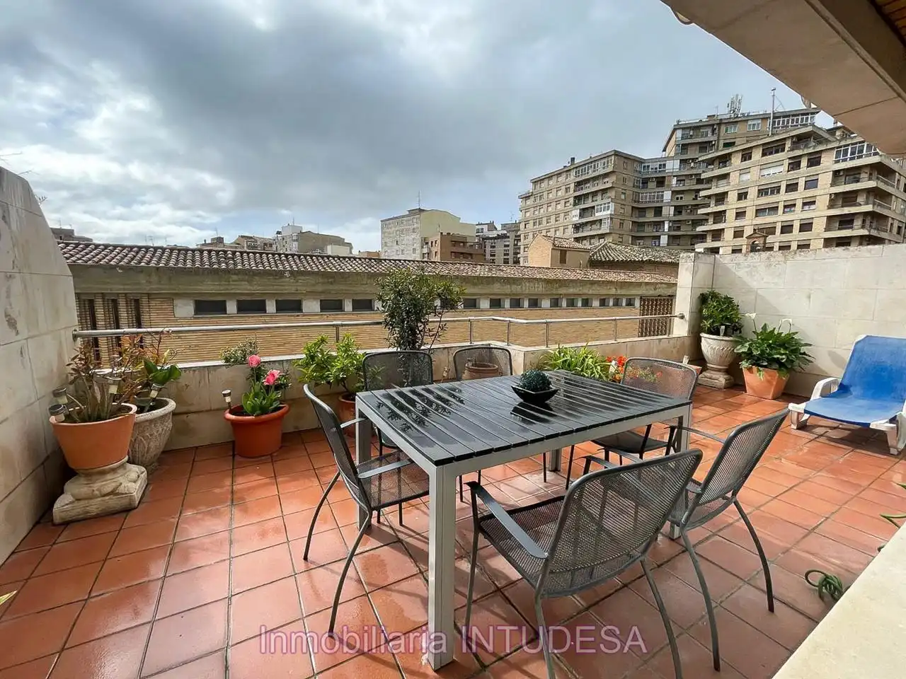 Dúplex en venta en Capuchinos, Centro