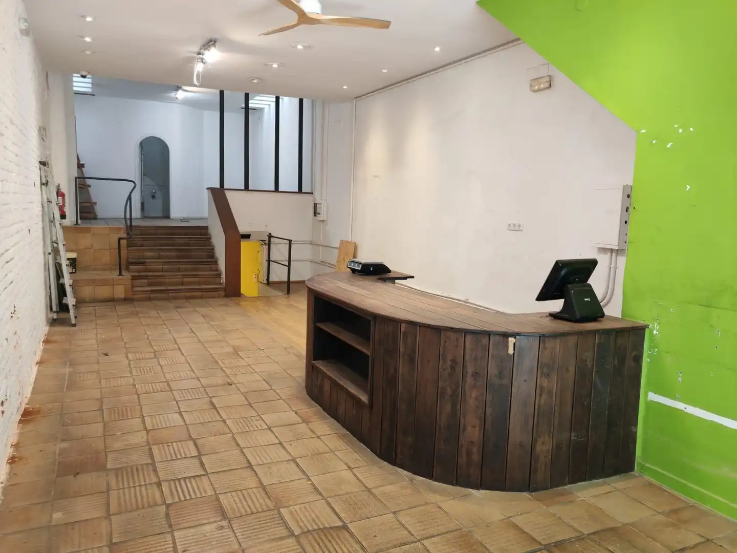 Local comercial en alquiler en Centre - Estació, imagen 2