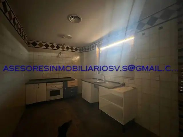 Cocina de Casa adosada en venta en La Rinconada con Piscina