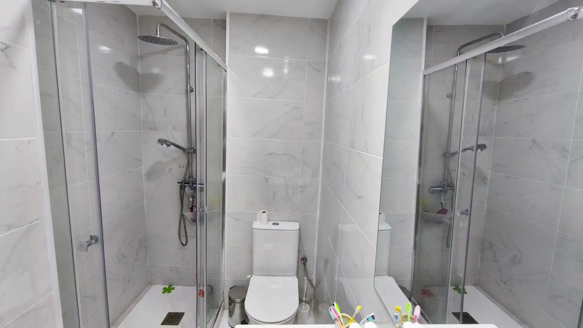 Badezimmer von Wohnung zum Verkauf in Tortosa mit Klimaanlage, Heizung und Parkett