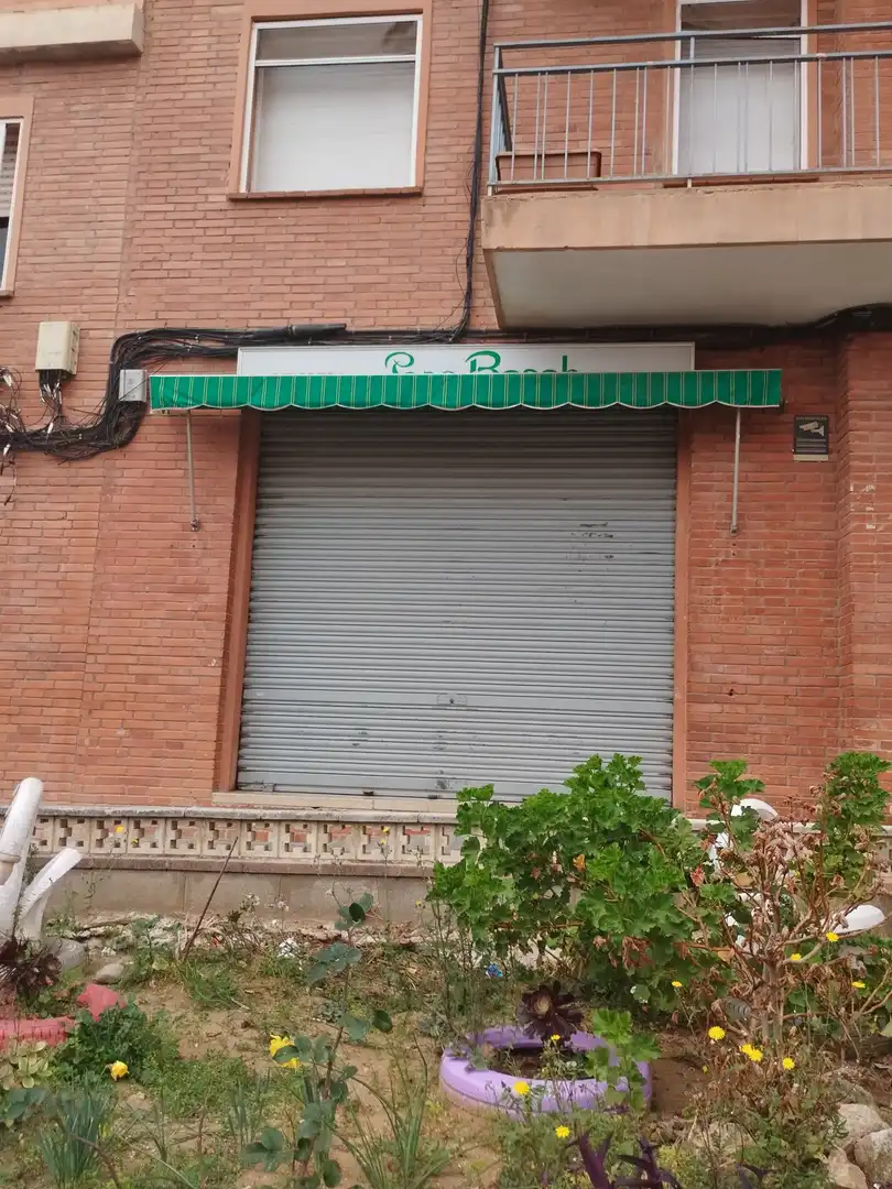 Geschaftsraum zum Verkauf in Figueres mit Klimaanlage