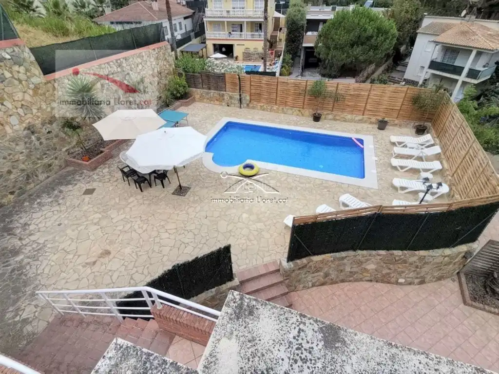 House with pool for sale in Condado del Jaruco - Puigventós