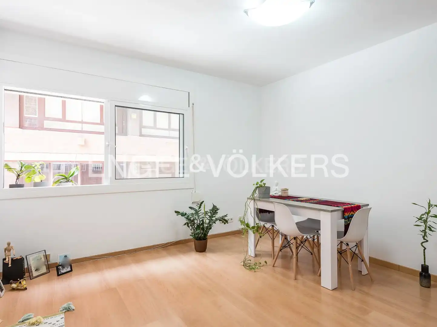 Exterior view of Flat for sale in Barcelona  with Air Conditioner and Heating