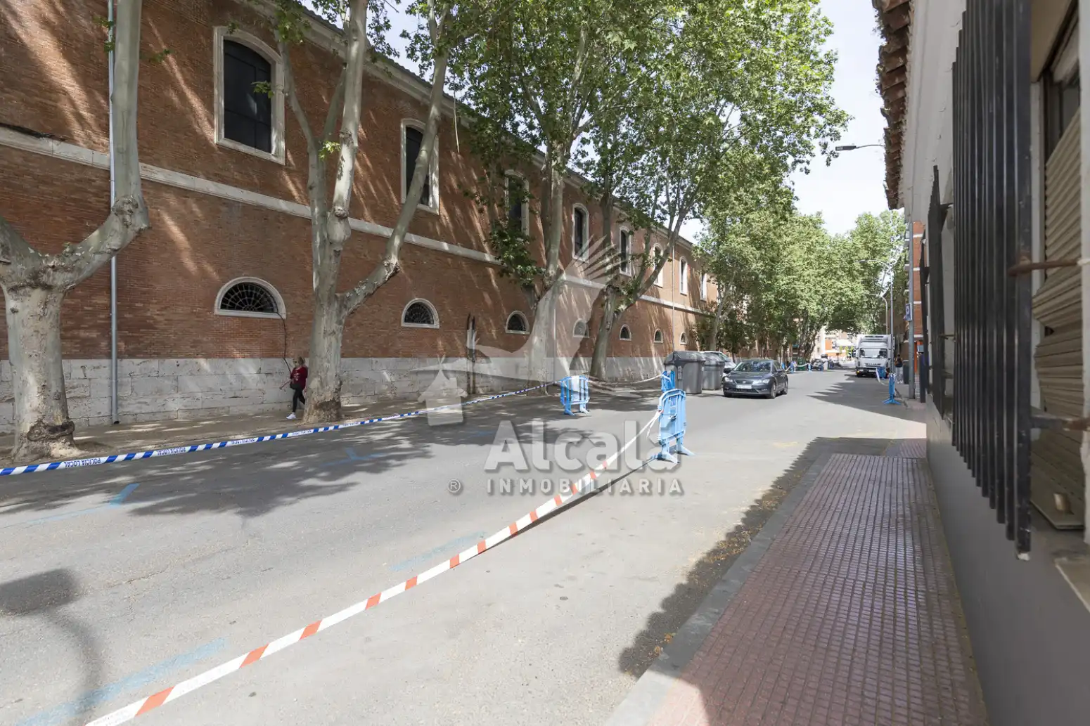 Außenansicht von Einfamilien-Reihenhaus zum Verkauf in Alcalá de Henares