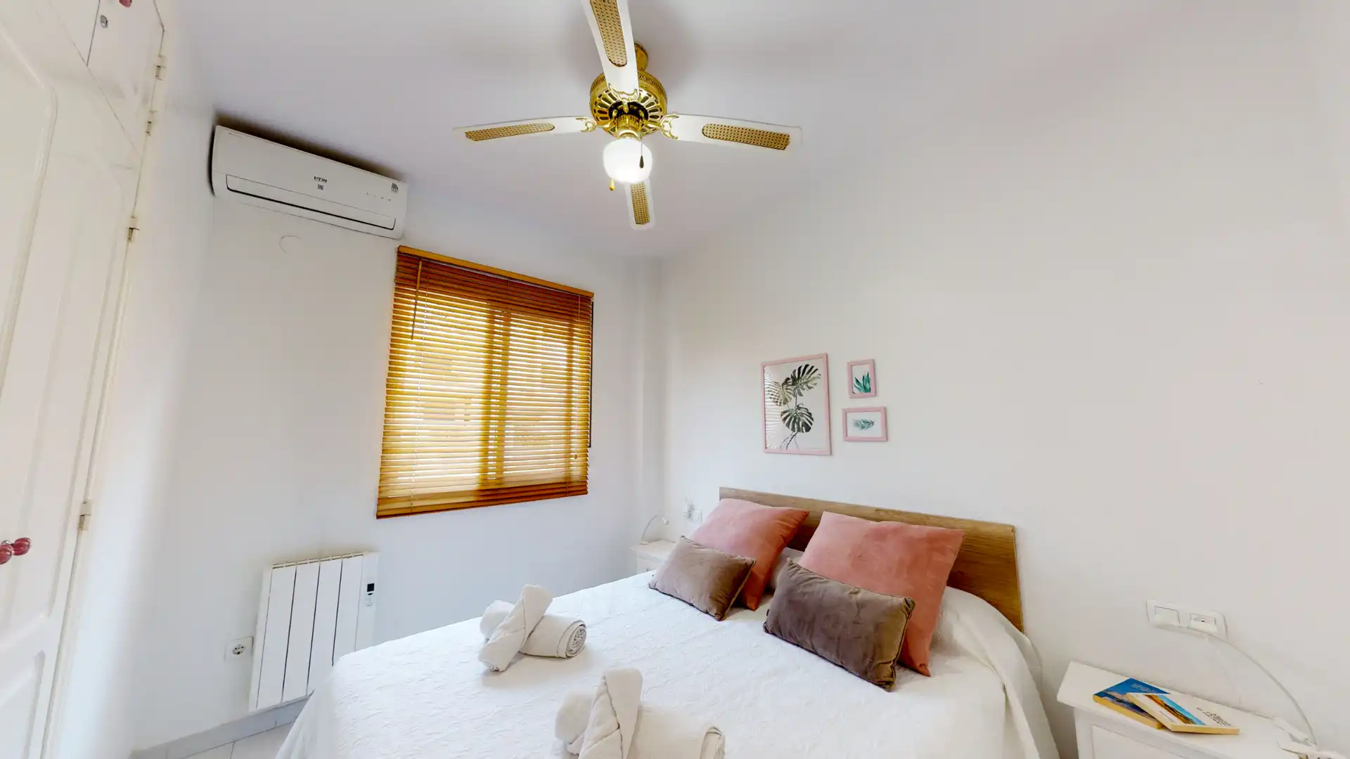 Bedroom of Apartments for rent in Dénia  with Air Conditioner, Heating and Terrace