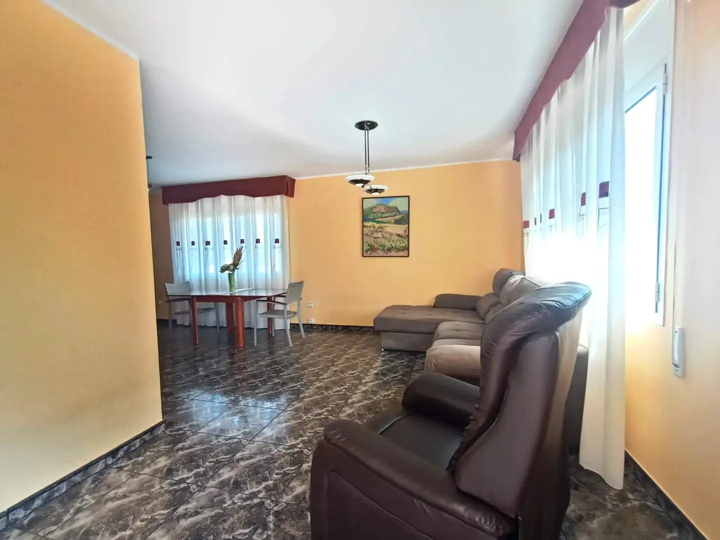 Sala de estar de Casa o chalet en venta en Olèrdola con Aire acondicionado, Calefacción y Jardín privado