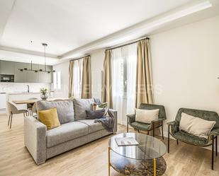 Living room of Apartment for sale in  Madrid Capital  with Air Conditioner, Heating and Furnished