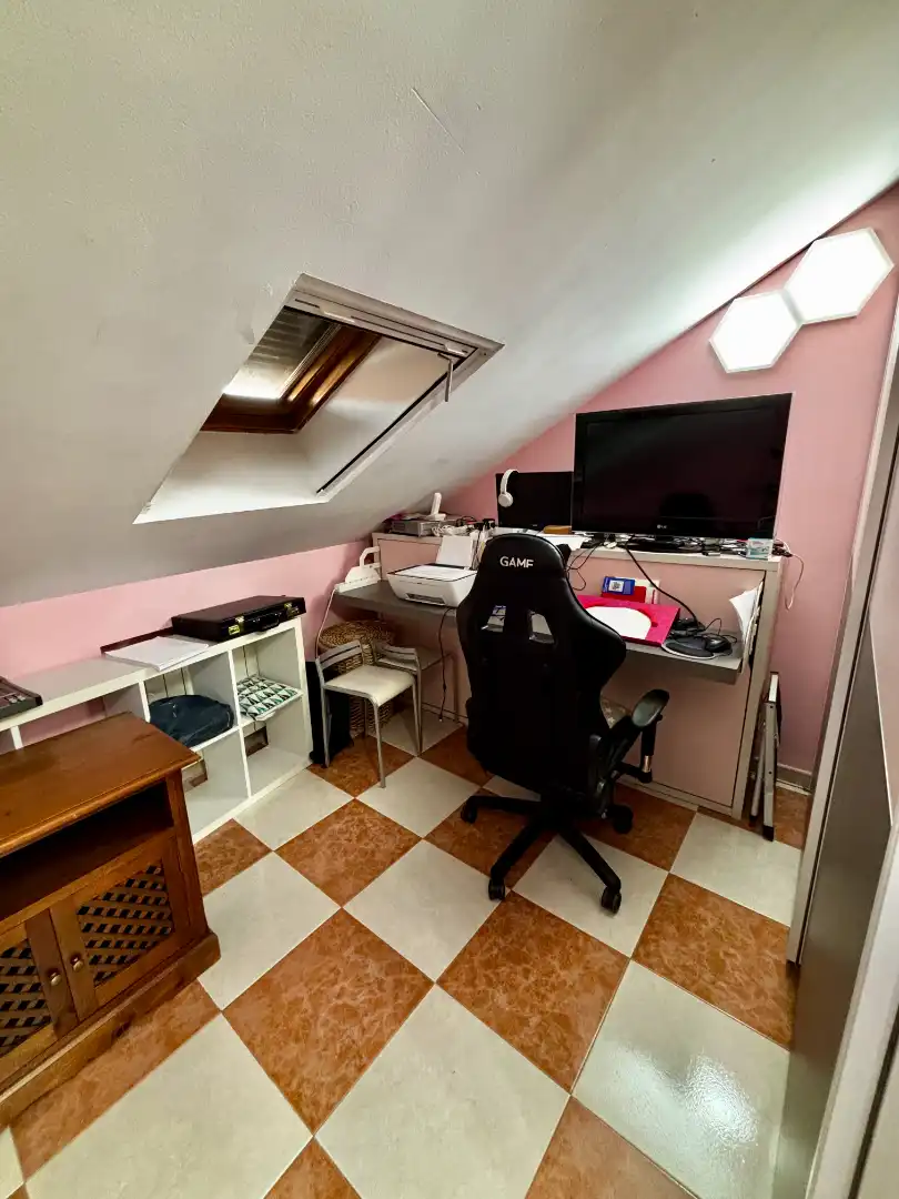 Maisonette zum Verkauf in Pinto mit Klimaanlage, Heizung und Parkett