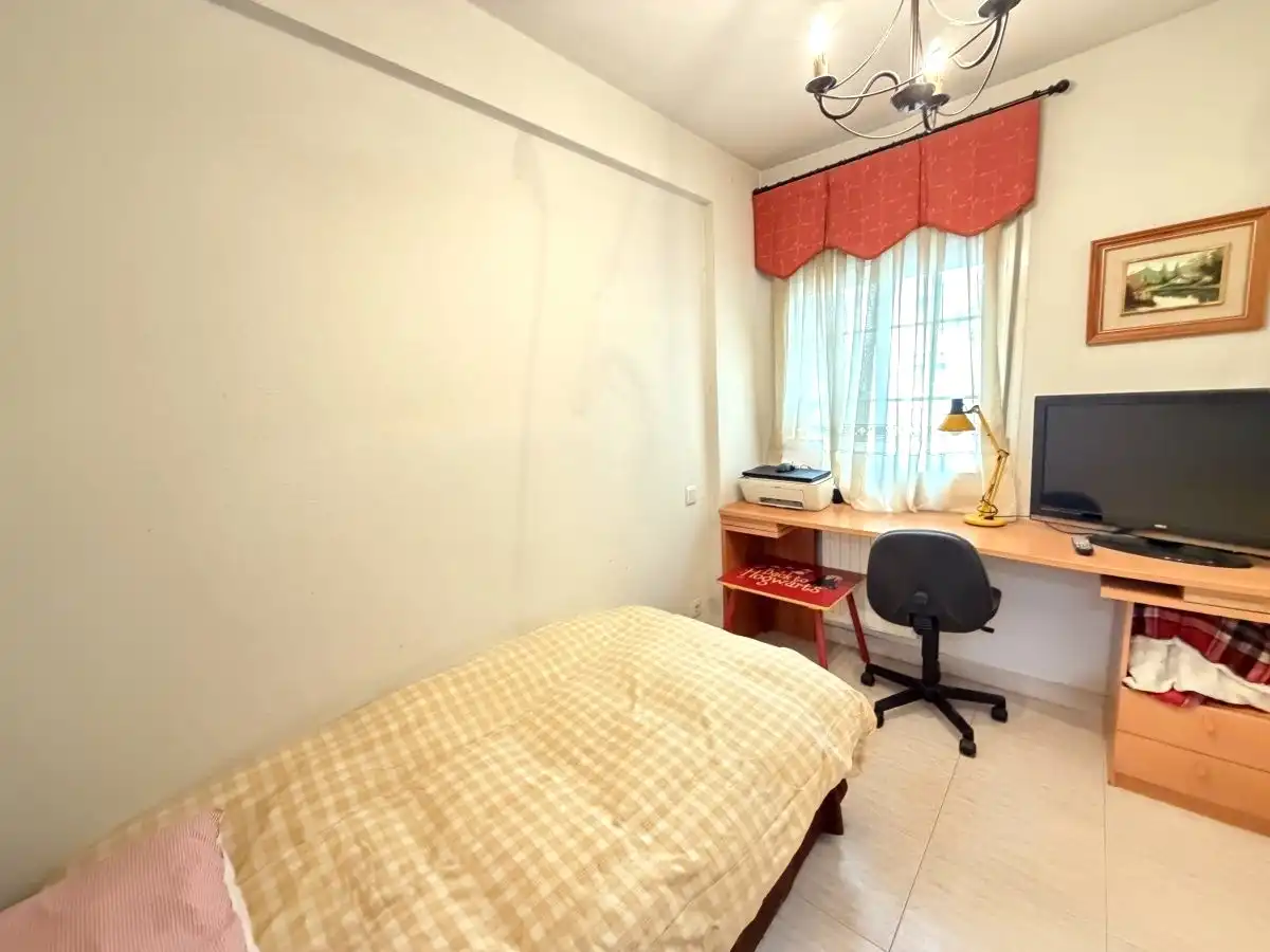 Bedroom of Houses for sale in Azuqueca de Henares  with Air Conditioner, Heating and Private garden