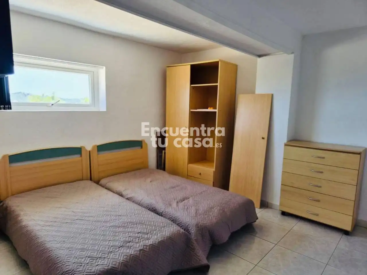 Schlafzimmer von Einfamilien-Reihenhaus zur Miete in Polop mit Klimaanlage, Heizung und Privatgarten