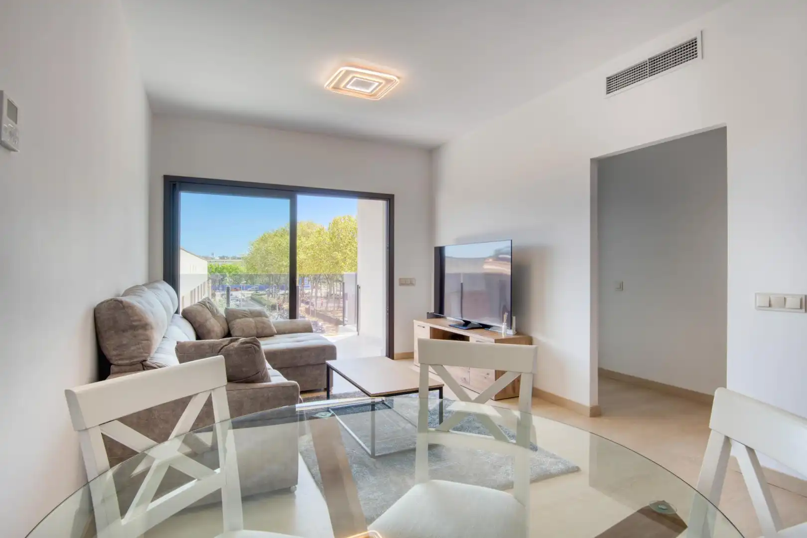 Appartement compact avec piscine à vendre à Carrer Luxemburg 34, imagen 2