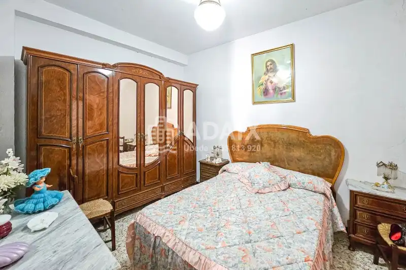 Dormitori de Casa o xalet en venda en Úbeda amb Terrassa, Traster i Balcó